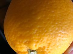 -来伊份(上海市静安区万航渡路889广场店)