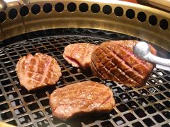 上等厚切牛舌-肉魁屋·烧肉·烧鸟·酒场(高新店)