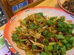 -老三样·美食研究中心(世贸路店)