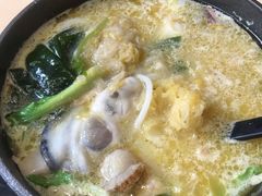 -灵芝妹子海鲜米线(劳动公园店)