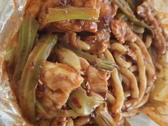 -辣风芹酱香米粉(新疆炒米粉软件园店)