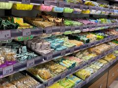 零售区-六个木子量贩零食连锁(平陵广场店)