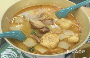 Thai Tom Yum Goong Chicken Noodle Soup