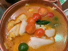 野果酸鱼-云海肴·汽锅鸡·云南菜(美罗城店)