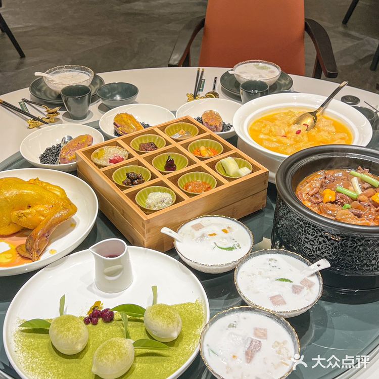 红沙大排档不踩雷海鲜，我们晚上吃的是一家海南私房菜