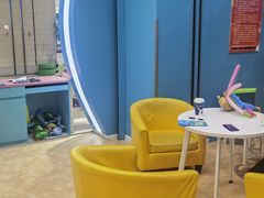 -Swim斯卫姆国际儿童游泳中心(红博中央公园店)