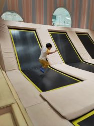 -奈尔宝·儿童乐园·亲子餐厅(鄞州万达店)