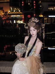 -一揽芳华汉服旗袍体验馆(拙政园店)