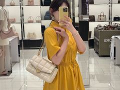 -王府井奥莱棋盘山小镇