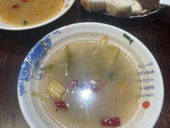 -蓝田九大碗民俗食府(蓝田店)