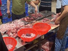 -标记美食新鲜猪杂(兴南大道店)