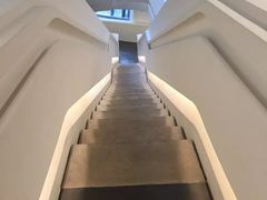 -香港理工大学