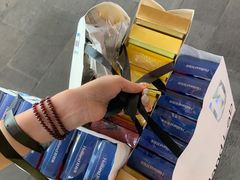 -好利来(上海虹桥新天地Lab主题店)