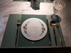 餐具摆设-蜜桃花开·中西融合菜E&W(南长街店)