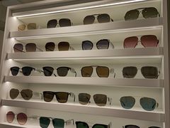 -目艮眼镜SHOWROOM(品牌集合店)