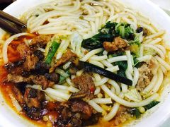 鲜肉小锅米线-老滇味