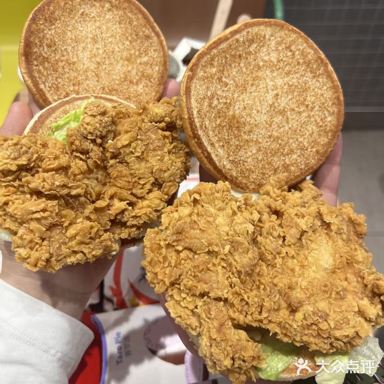 酥脆“鳞”魂，一口回到1998！🌟