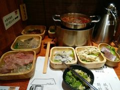 -独食火锅·半米屋台(直营总店)