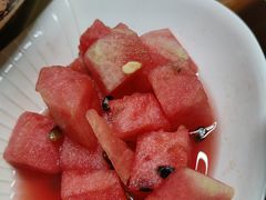 -老码头黑皮肘子锅包肉(赣水路店)