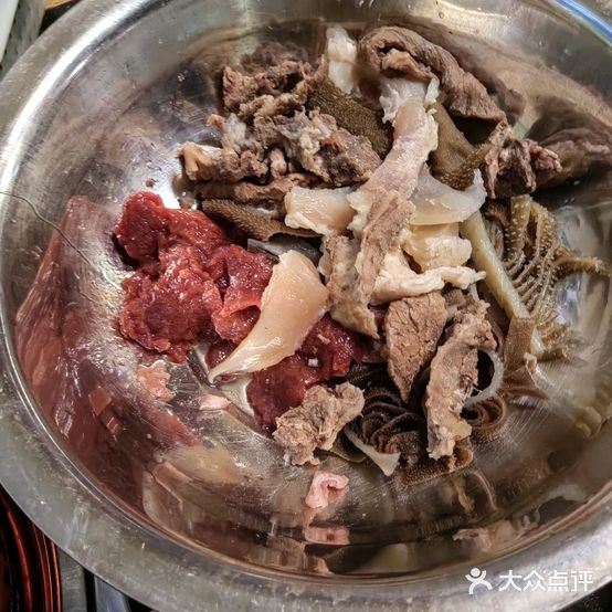 杨永权毛肚火锅(观山东路店)