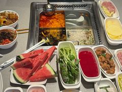-海底捞火锅(新松江路生日主题店)