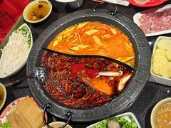 -宽板凳老灶火锅(台湾街店)