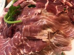 一两肉拼千层肉-华哥新鲜猪精品美食