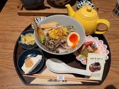 -啢啢茶寮(芳华横街店)