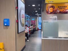 -麦当劳(轻轨曹杨路店)