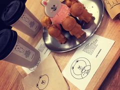 -LINE FRIENDS Garosu-gil Flagship Store