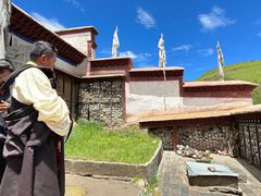 -比如骷髅墙景区