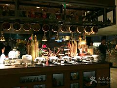 自助取餐区-OPEN開全日自助餐厅·西餐·海鲜(佛山希尔顿酒店)