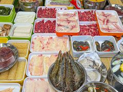 -杨老板·海鲜集市火锅·鲜切牛肉(中防万宝店)