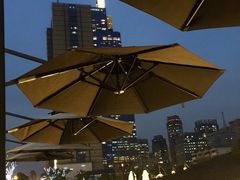 -UNI UNI(环亚凯瑟琳店)