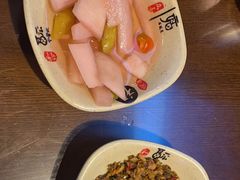 -富正毅三下锅·湘西韵味(天门山索道店)
