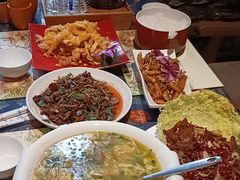 -月亮眼花园餐厅书吧酒吧