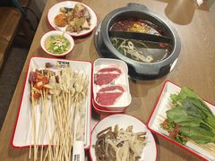 -言玖鲜火锅串串披萨自助(益田假日店)