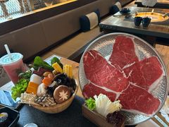 -湊湊火锅·茶憩(南京东路悦荟店)
