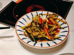 -黄记煌三汁焖锅(新佳丽江汉路店)