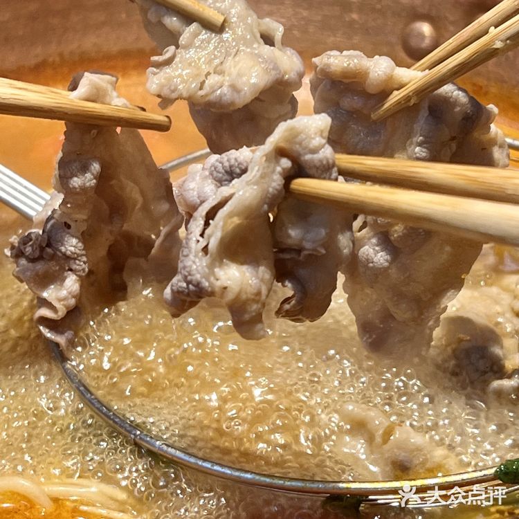 王奋斗贵州酸汤牛肉火锅：舌尖上的贵州美味