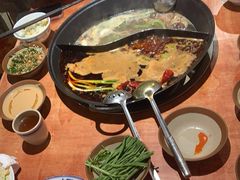 -周小明火锅(黑金冠社区店)