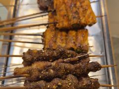 -烤满分·东北烧烤(首经贸店)