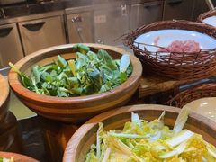-广州万富希尔顿酒店·感趣自助餐厅·金秋蟹宴生蚝海鲜刺身