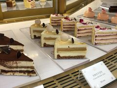 面包甜点陈列柜-PAUL LAFAYET 法式甜品(港汇广场店)
