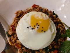罗勒炒鸡肉碎-帕蓝·暹罗料理(大学路店)