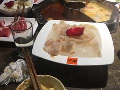 -佬土鹅肠火锅(中建大观店)