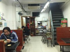 大堂-东京小食馆(三盏灯店)