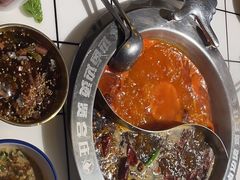 -贤合庄卤味火锅(济南泉城路店)