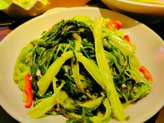 -大头虾越式风味餐厅(光明广场店)