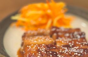 Litsea Cubeba Pork Neck Meat